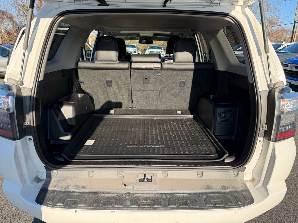 2019 Toyota 4Runner SR5 Premium 4WD - 23005737 - 30