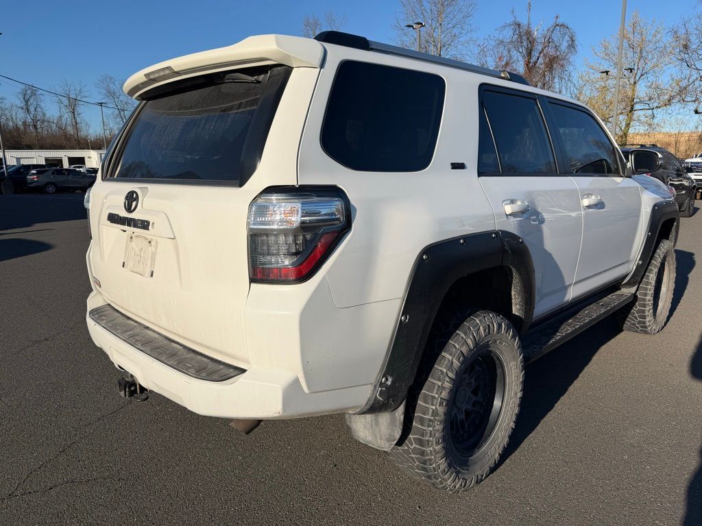 2019 Toyota 4Runner SR5 Premium 4WD - 23005737 - 6