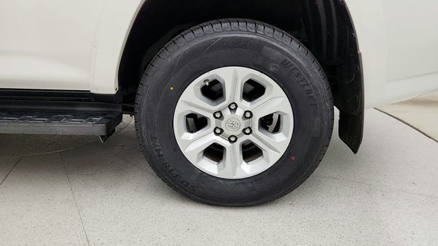 2019 Toyota 4Runner SR5 Premium 4WD with Power Sunroof & Running Boards - 22950740 - 8