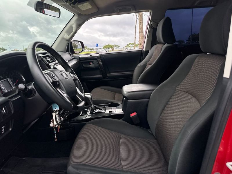 2019 Toyota 4Runner TRD Off-Road - 22999923 - 12