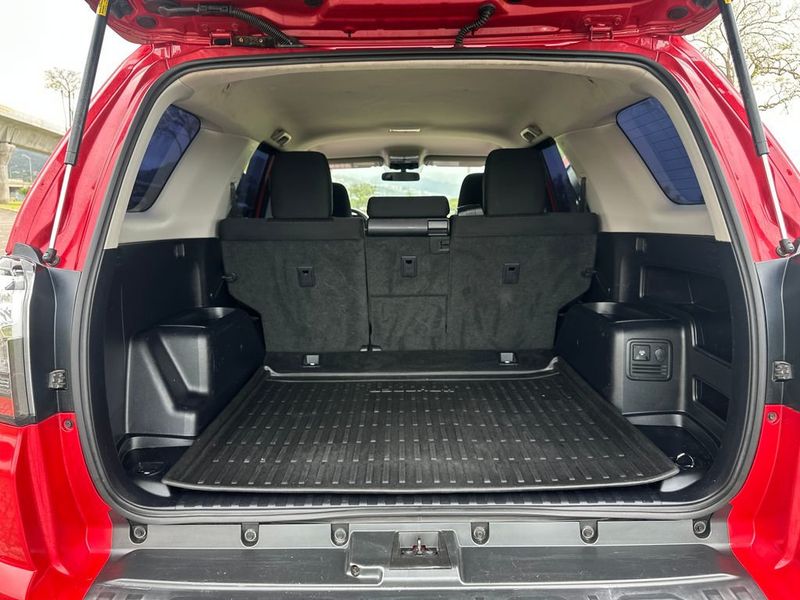 2019 Toyota 4Runner TRD Off-Road - 22999923 - 19