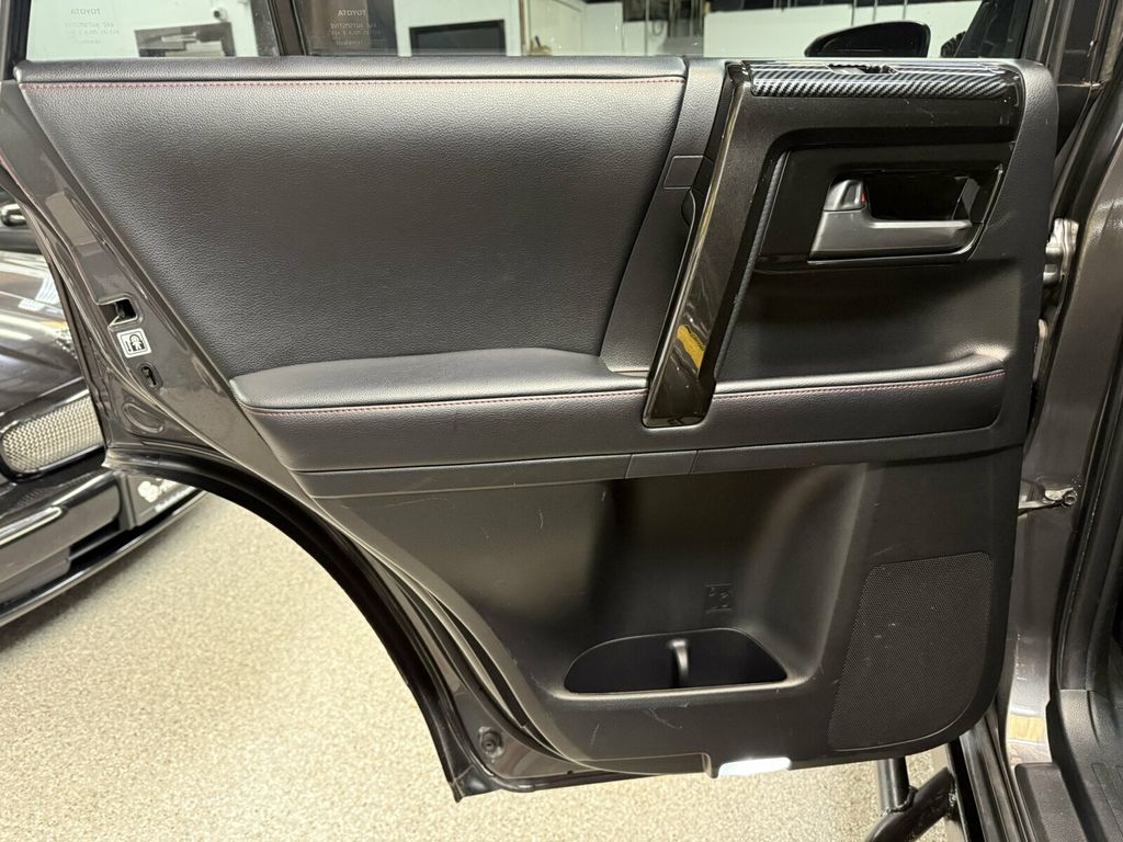 2019 Toyota 4Runner TRD Off- Road/King Off Road Lift/Crawl Control/Rear Camera - 23084892 - 27