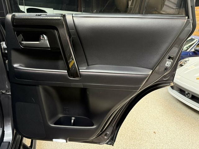 2019 Toyota 4Runner TRD Off- Road/King Off Road Lift/Crawl Control/Rear Camera - 23084892 - 31