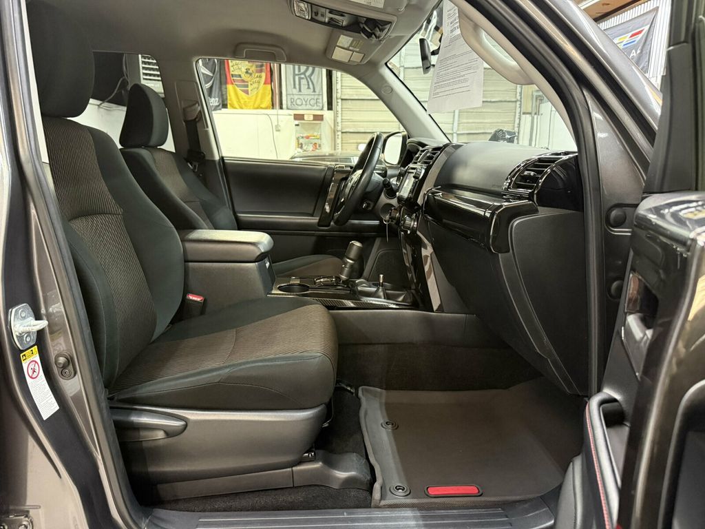 2019 Toyota 4Runner TRD Off- Road/King Off Road Lift/Crawl Control/Rear Camera - 23084892 - 36