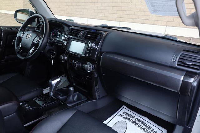 2019 Toyota 4Runner TRD Offroad Premium - 23043811 - 28