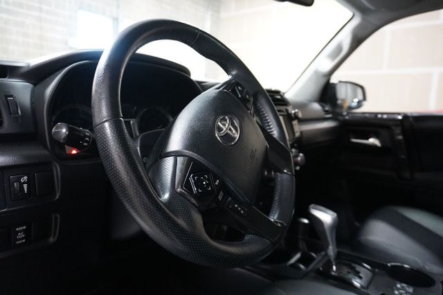 2019 Toyota 4Runner TRD Off Road Premium 4WD - 23015924 - 10