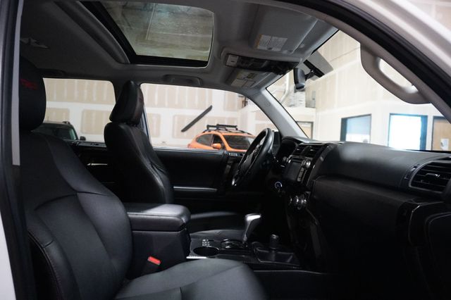 2019 Toyota 4Runner TRD Off Road Premium 4WD - 23015924 - 8