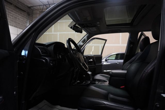 2019 Toyota 4Runner TRD Off Road Premium 4WD - 23075675 - 9