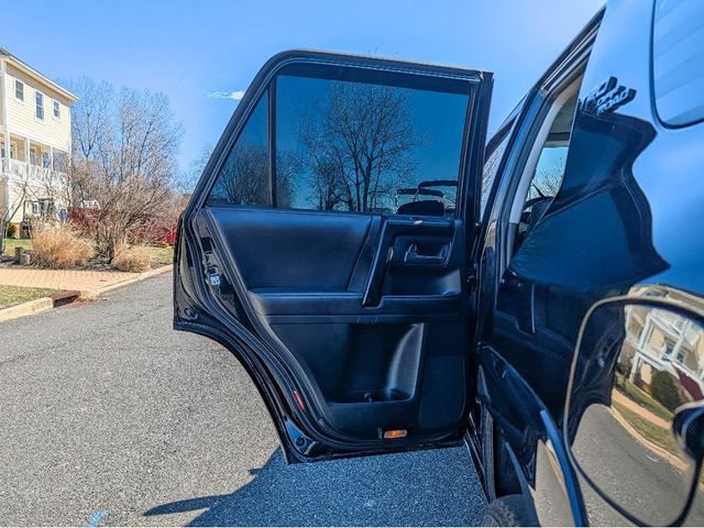 2019 Toyota 4Runner TRD Off Road Premium 4WD - 22998499 - 10