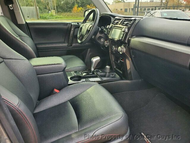 2019 Toyota 4Runner TRD Off Road Premium 4WD - 22959959 - 30