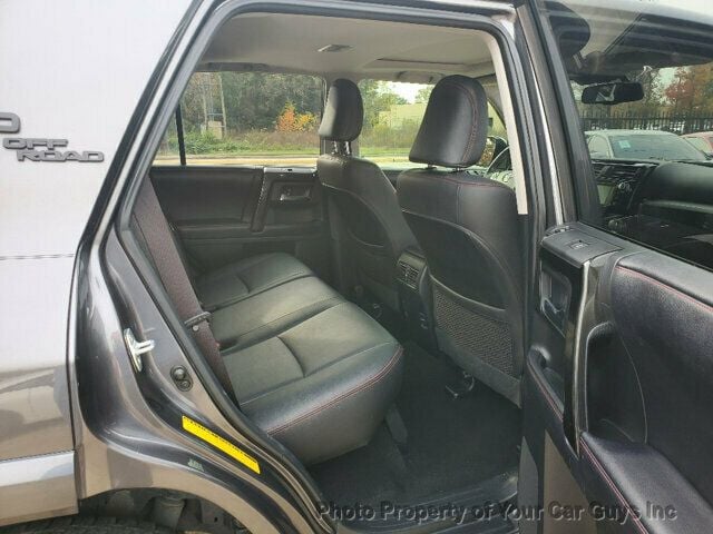 2019 Toyota 4Runner TRD Off Road Premium 4WD - 22959959 - 32