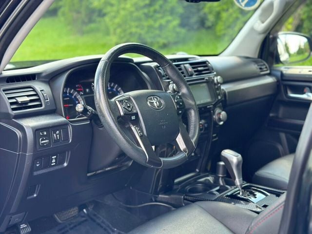 2019 Toyota 4Runner TRD Pro 4WD - 22903853 - 18