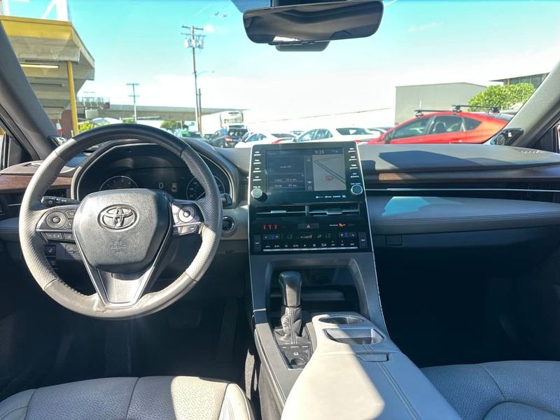 2019 Toyota Avalon XLE XSE Touring Limited photo 11