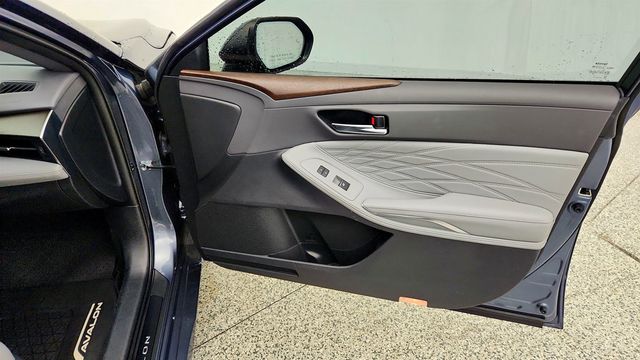 2019 Toyota Avalon Limited w/ Advanced Safety Package - 23075445 - 25