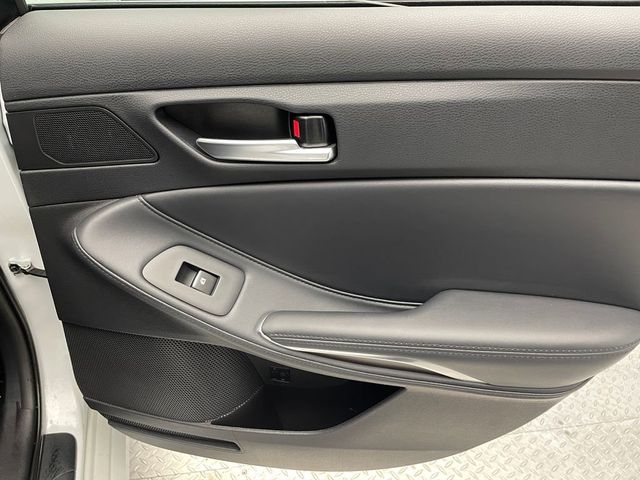 2019 Toyota Avalon XLE - 22962959 - 35