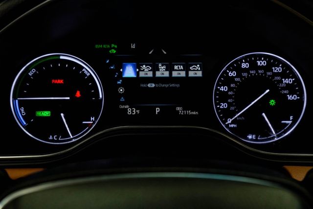 2019 Toyota Avalon Hybrid Limited - 23043228 - 32