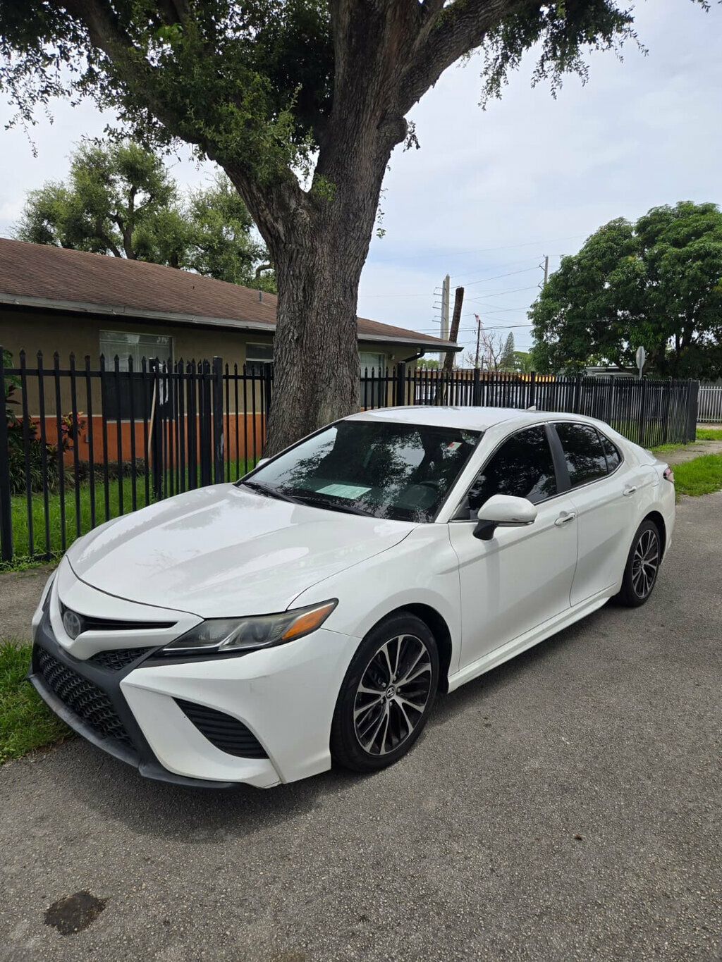 2019 Toyota Camry  - 23055317 - 16