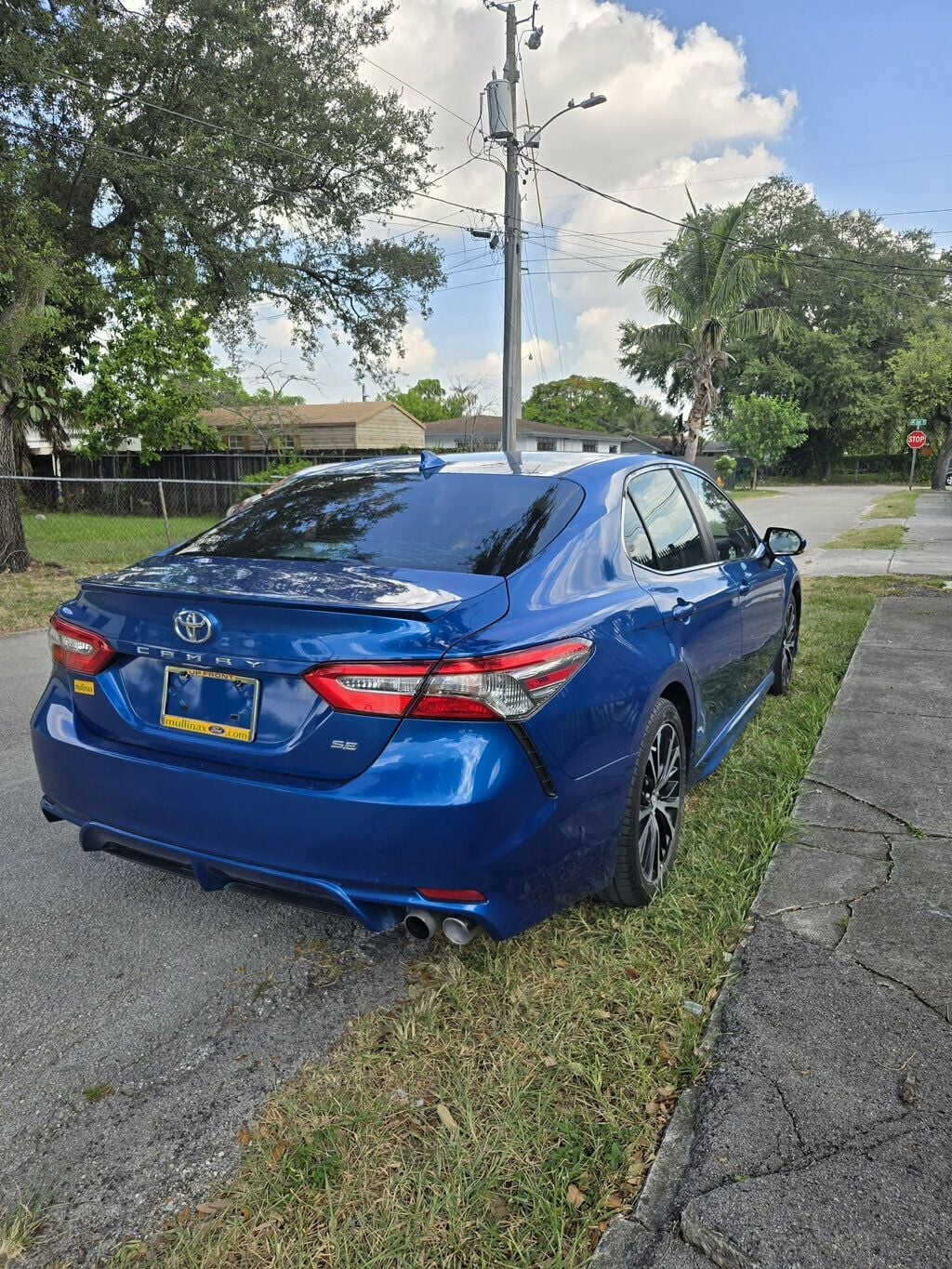 2019 Toyota Camry  - 23070187 - 9