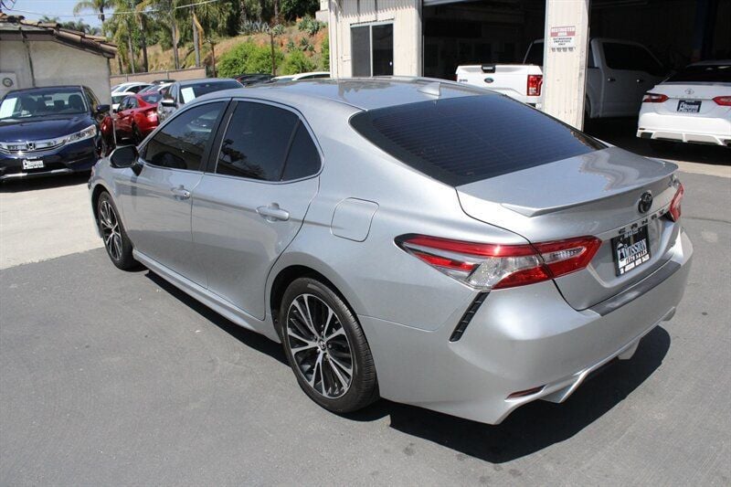 2019 Toyota Camry  - 22454435 - 4