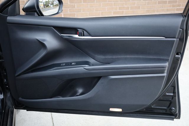 2019 Toyota Camry  - 22969338 - 21