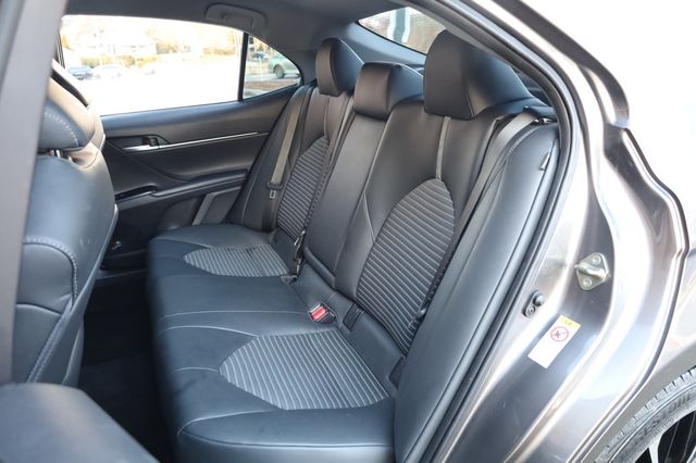 2019 Toyota Camry  - 22972619 - 17