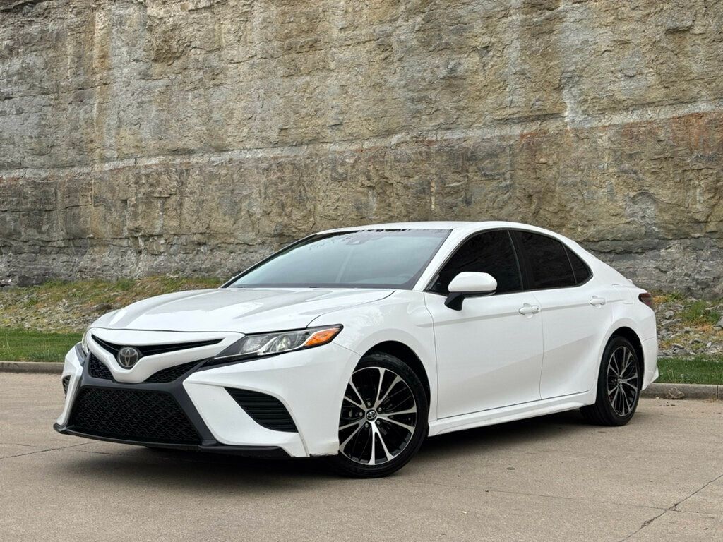 2019 Toyota Camry  - 23007800 - 0