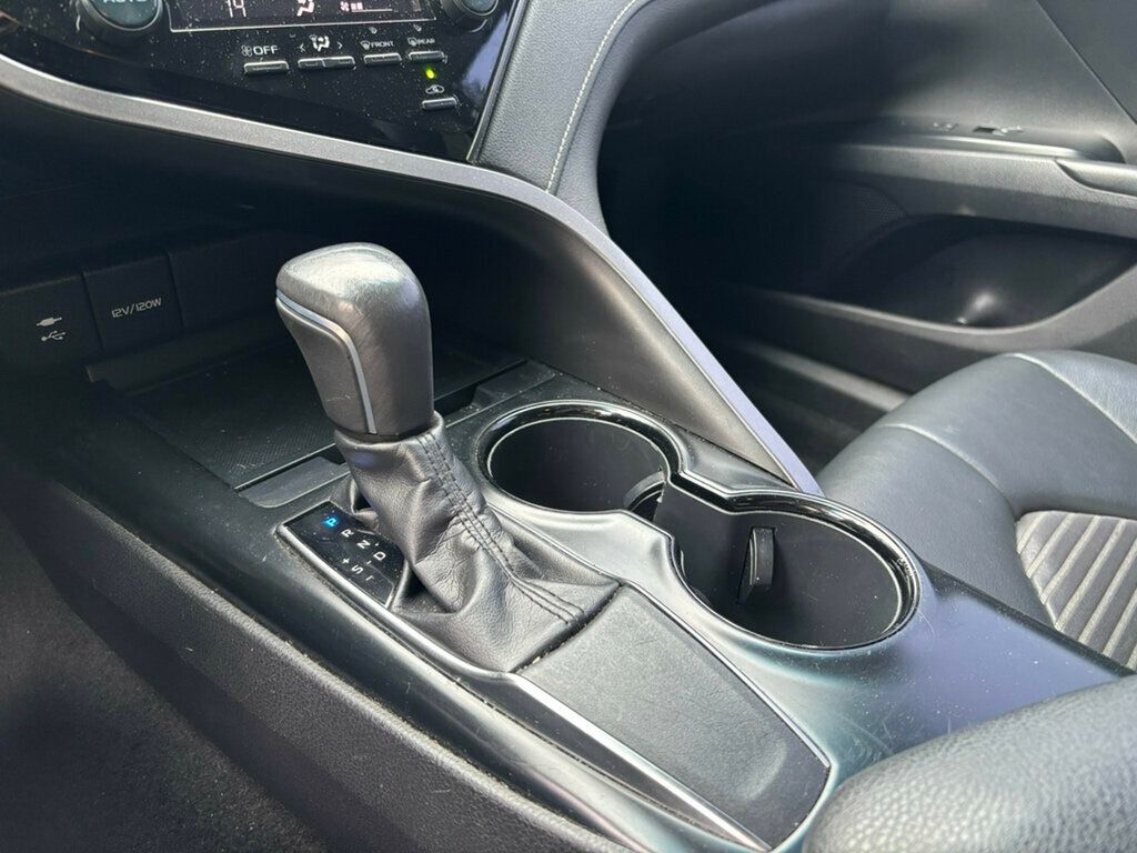 2019 Toyota Camry  - 23007800 - 26
