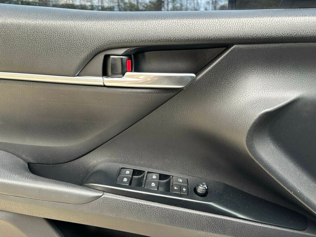 2019 Toyota Camry 2019 TOYOTA CAMRY SE - 23007800 - 33