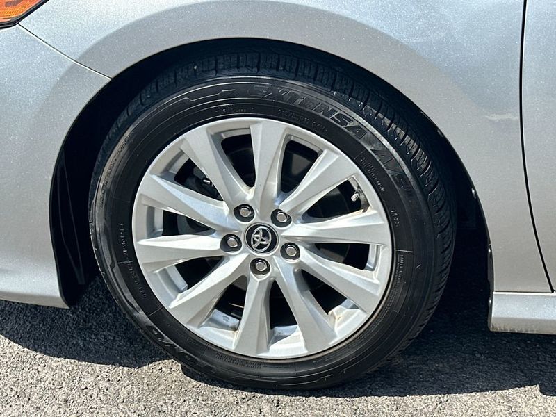 2019 Toyota Camry LE Automatic - 23060736 - 11
