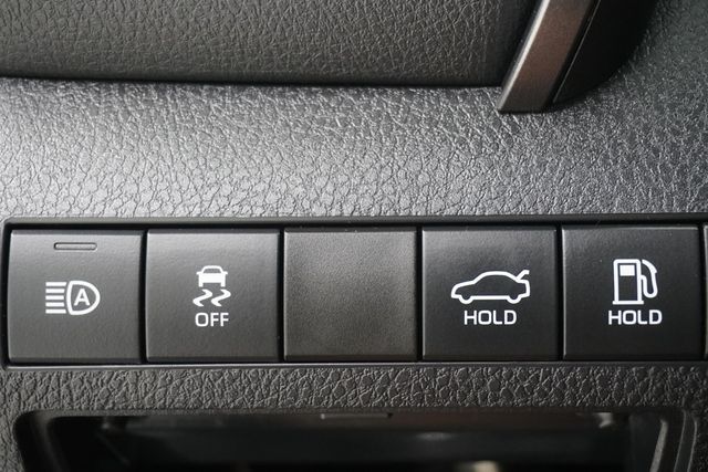 2019 Toyota Camry LE Automatic - 23007729 - 19