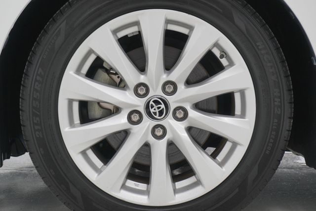 2019 Toyota Camry LE Automatic - 23007729 - 22
