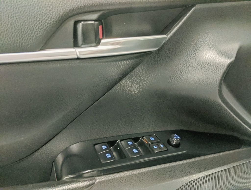 2019 Toyota Camry LE Automatic - 22418531 - 13