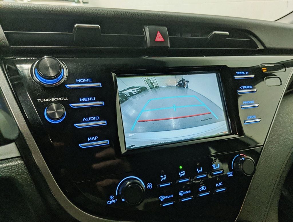 2019 Toyota Camry LE Automatic - 22418531 - 22