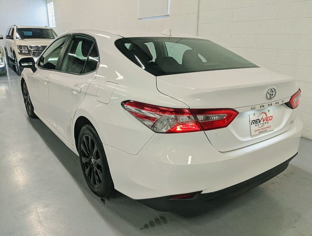 2019 Toyota Camry LE Automatic - 22418531 - 4