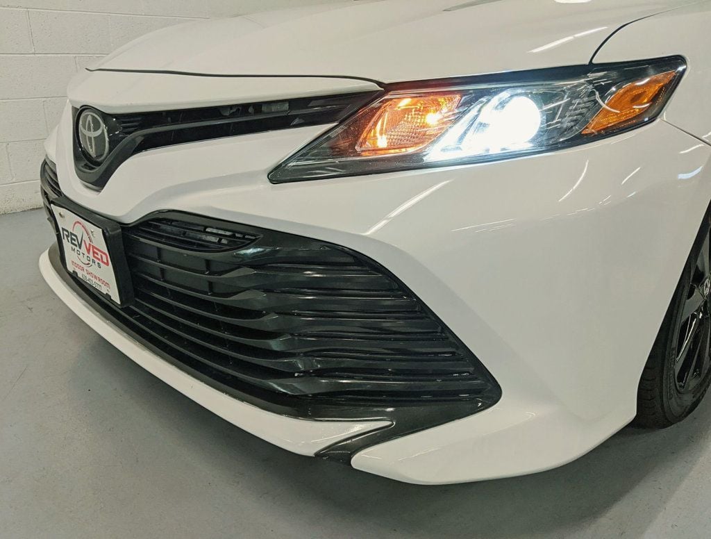 2019 Toyota Camry LE Automatic - 22418531 - 8
