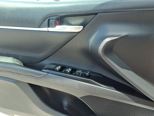 2019 Toyota Camry LE Automatic - 23061231 - 11