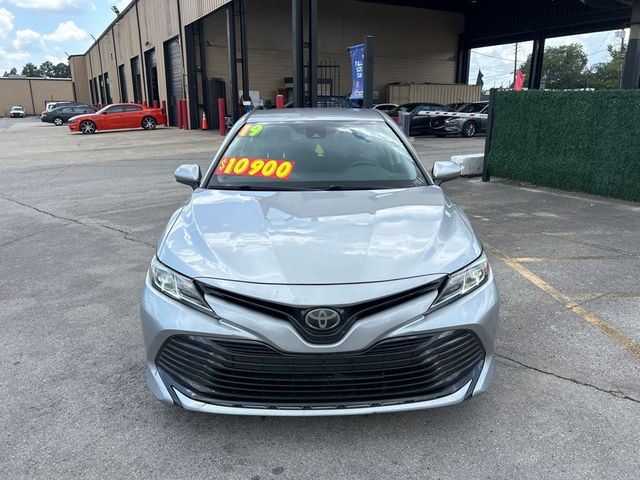 2019 Toyota Camry LE Automatic - 23055936 - 1
