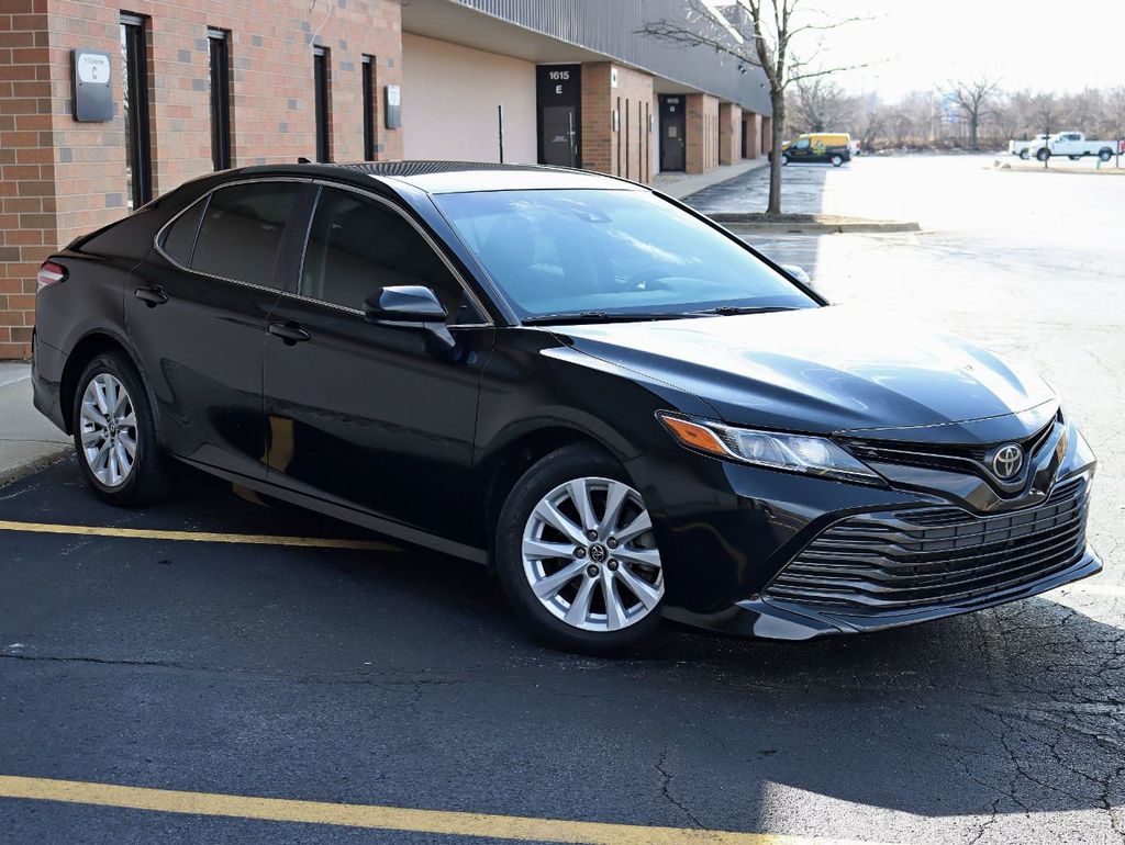 2019 Toyota Camry LE Automatic - 22336462 - 8