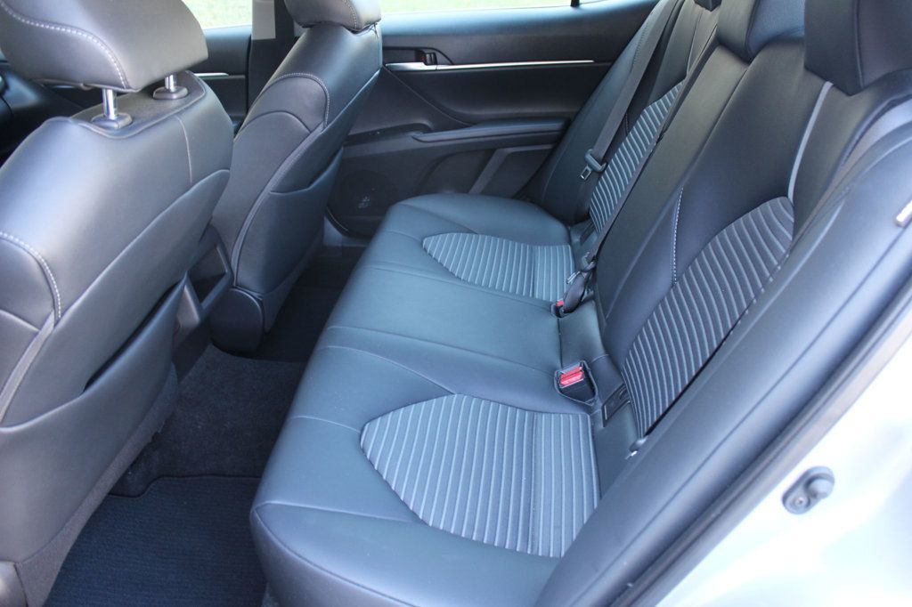 2019 Toyota Camry LOW MILES SUPER CLEAN !!CLEAN CARFAX!! - 23088148 - 12