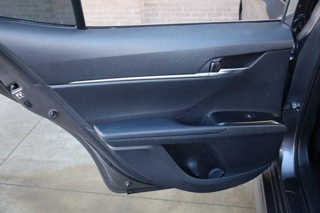 2019 Toyota Camry SE - 23018051 - 15