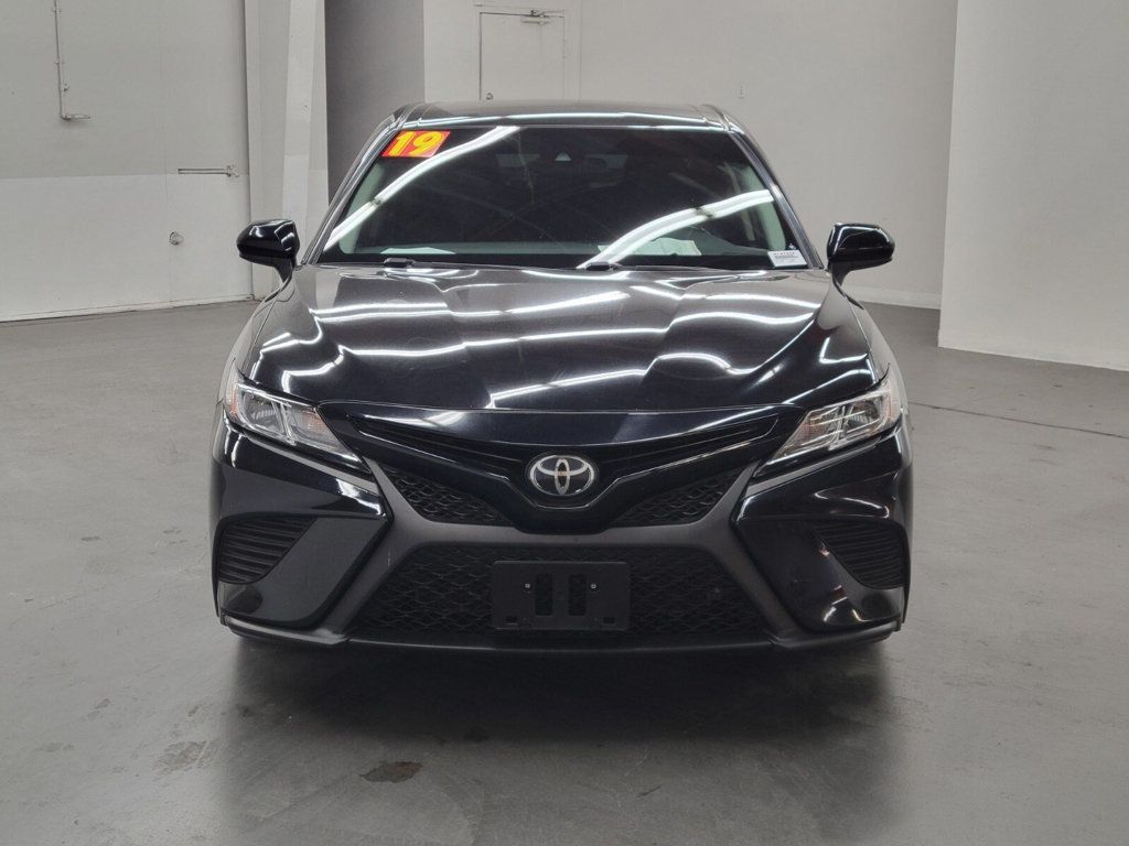 2019 Toyota Camry SE Automatic - 22292072 - 4