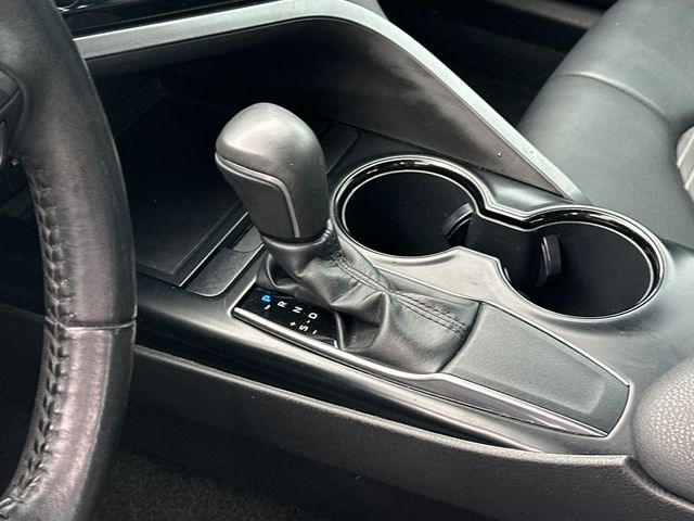 2019 Toyota Camry SE Automatic - 22955955 - 17