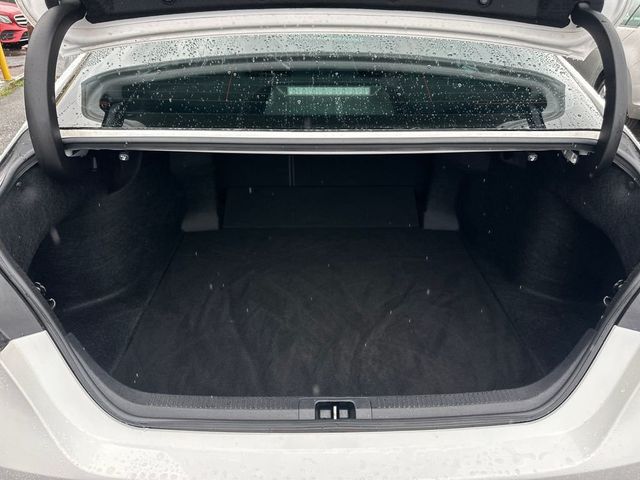 2019 Toyota Camry SE Automatic - 22955955 - 18