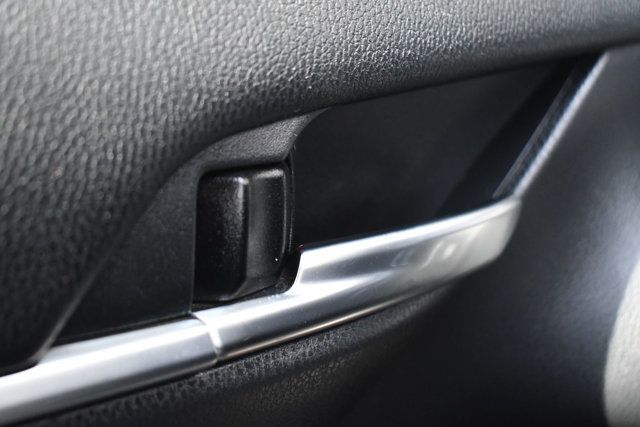 2019 Toyota Camry SE Automatic - 22992819 - 13