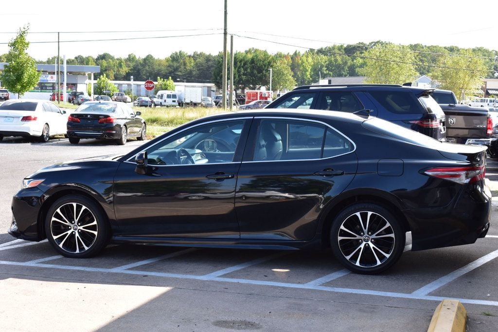 2019 Toyota Camry SE Automatic - 22603515 - 4