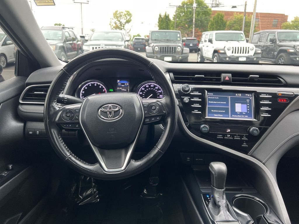 2019 Toyota Camry SE Automatic - 22604986 - 11