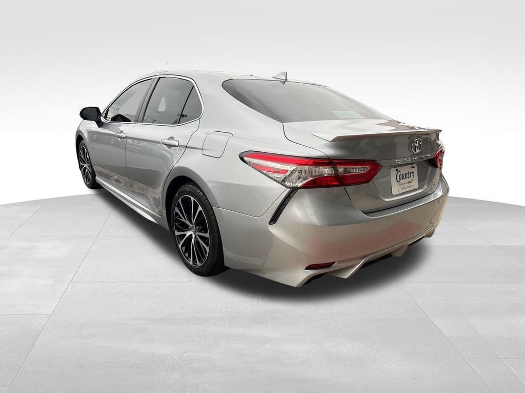 2019 Toyota Camry SE Automatic - 22604986 - 4