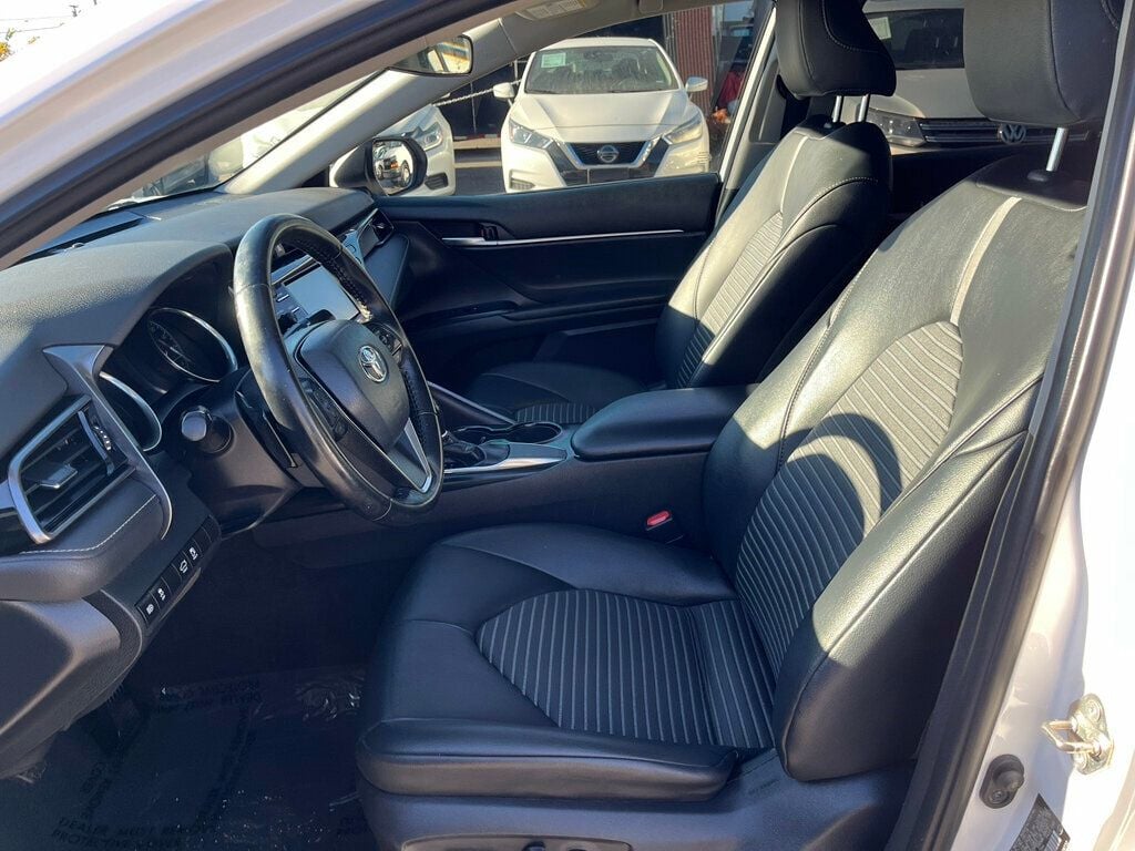 2019 Toyota Camry SE Automatic - 22638261 - 13