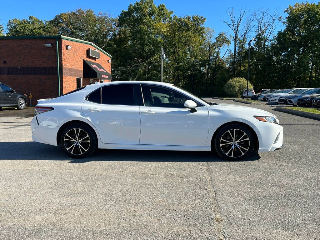 2019 Toyota Camry SE Automatic - 22638261 - 3