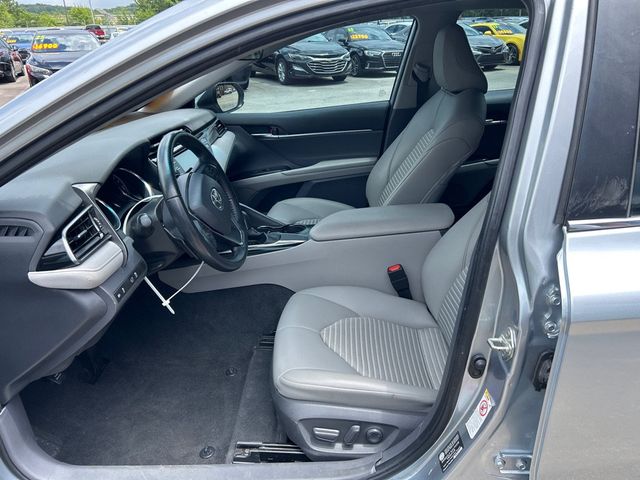 2019 Toyota Camry SE Automatic - 23052793 - 4